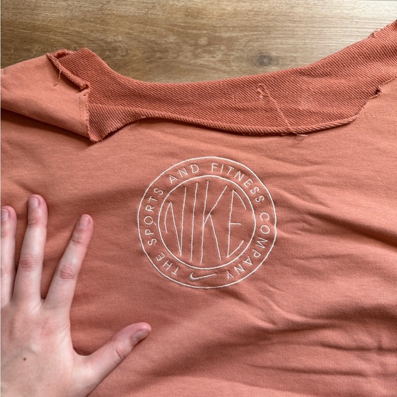 Nike Coral Crewneck Sweatshirt with White Logo - Picture 3 of 5